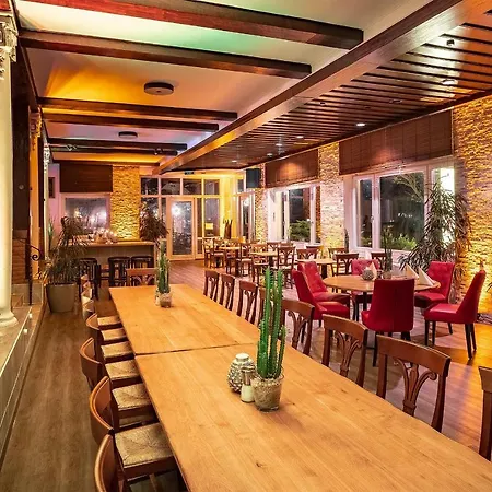 Boutique Badehof באד זאלצשירף